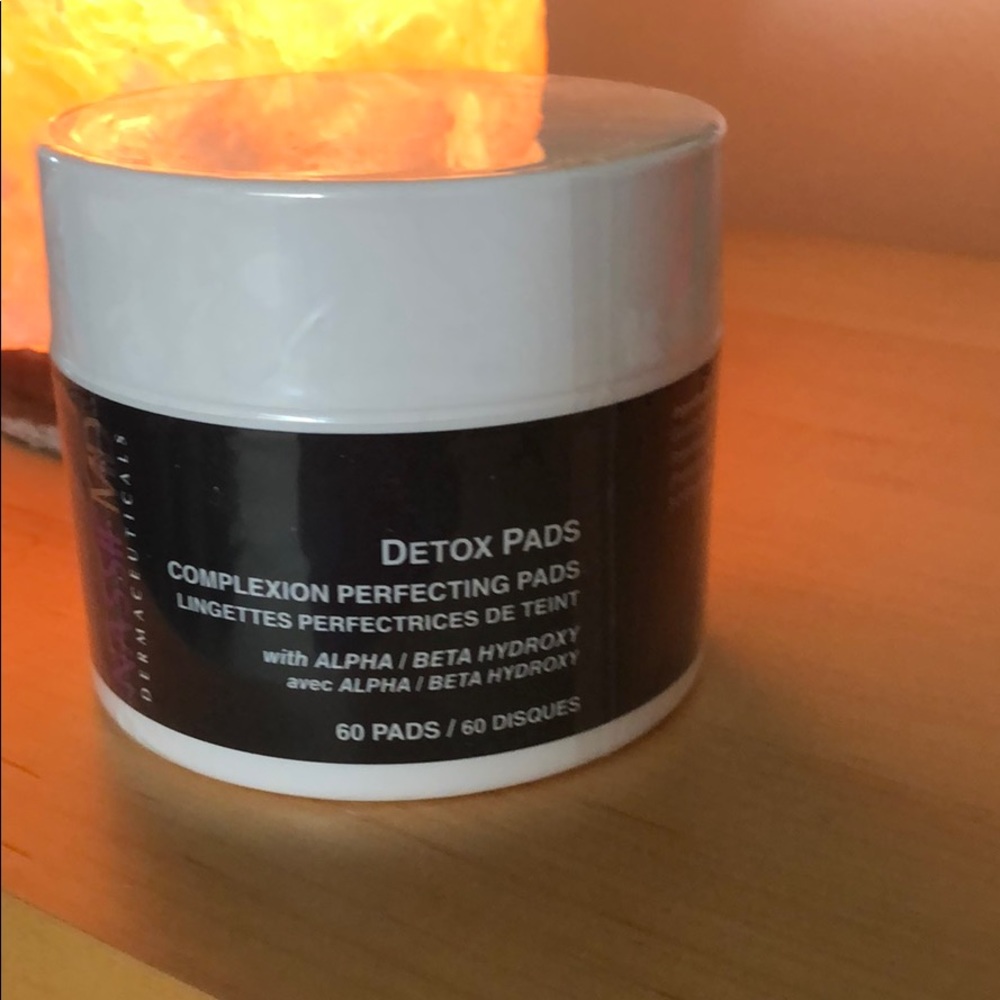 Detox face pads
